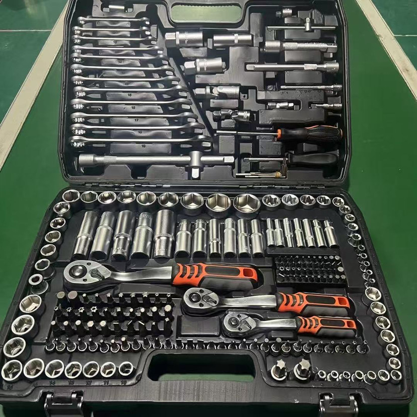 216-częściowy zestaw narzędzi  – Gardening Tools Hand recenzja i cena